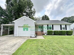 Building Photo - 5 Baywood Ln