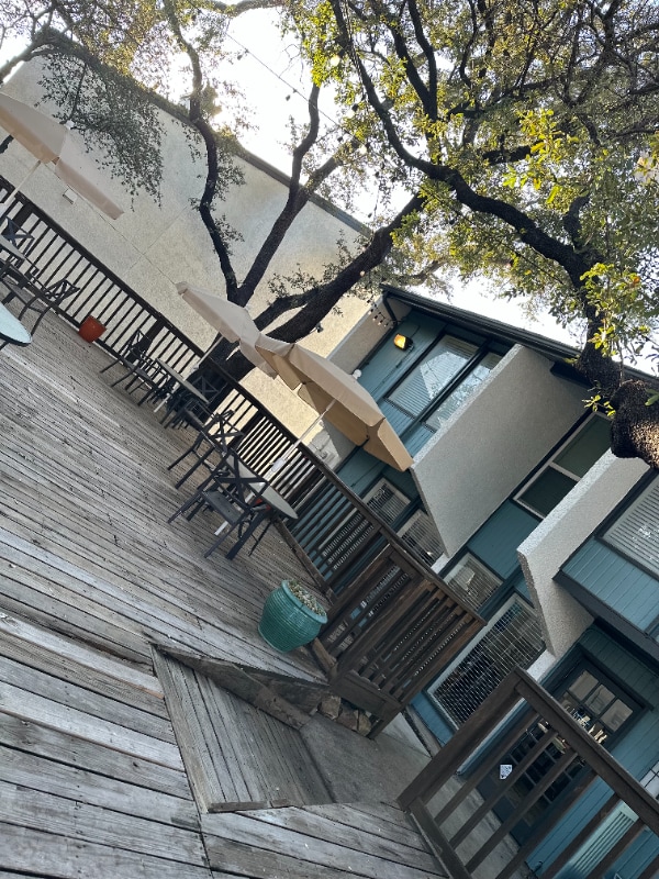 Building Photo - 2600 Arroyo Ave