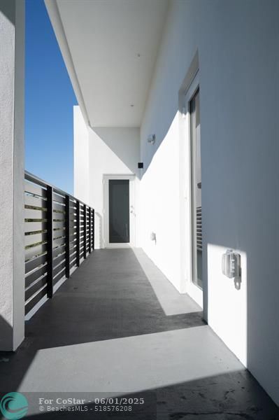 Foto del edificio - 500 Foster Rd