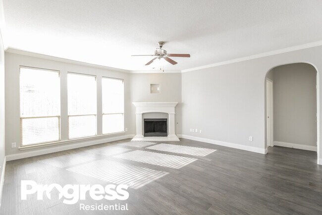 Building Photo - 1405 Zanna Grace Way