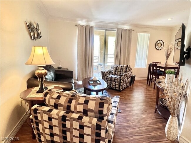 Foto del edificio - 270 E Flamingo Rd