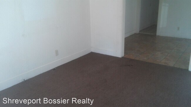 Building Photo - 2 br, 1 bath House - 3158 Darien St