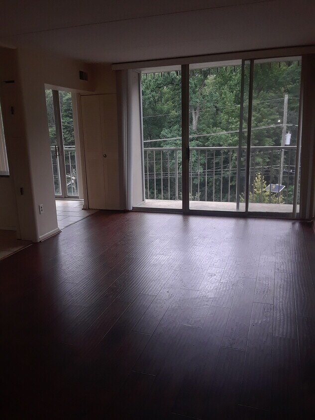 Foto del edificio - 401 Cooper Landing Rd