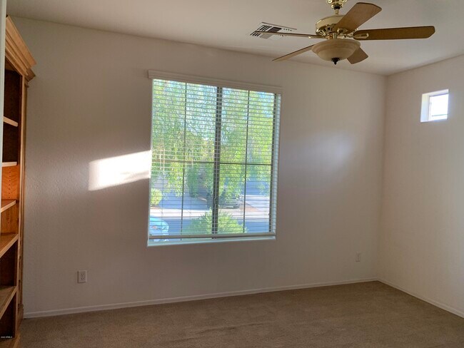 Foto del edificio - 7308 W Montgomery Rd