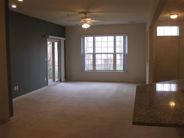 Building Photo - 1674 Deepwood Cir