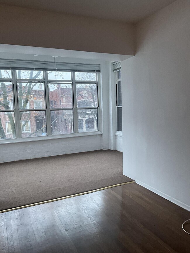 Foto del edificio - 5141 S Ellis Ave