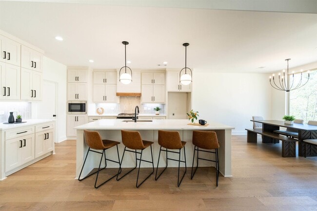 Building Photo - 141 Ridgeview Trl