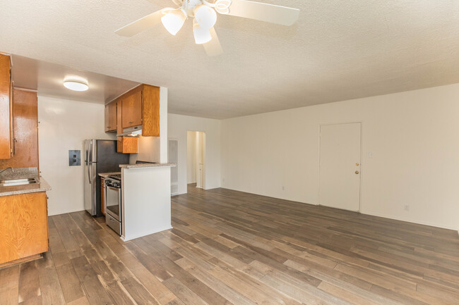 Building Photo - 4170 Inglewood Blvd