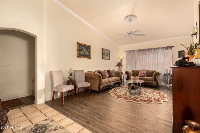 Foto del edificio - 542 S Cholla St