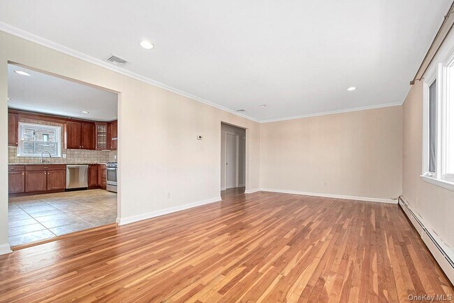 Foto del edificio - 222 Gainsborg Ave E