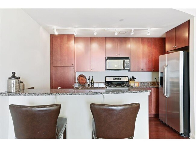 Foto del edificio - 100 3rd Ave S
