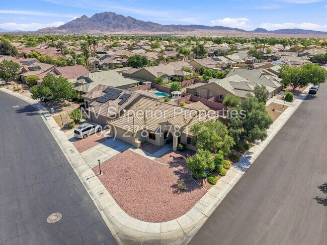 Foto del edificio - SE!! Stallion Mountain!! Gated!!! Single Story Home!! No Carpets!!! Covered patio!! Water Conditi...