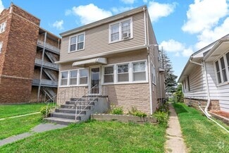 Building Photo - 36 157th St