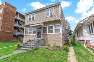 Building Photo - 36 157th St