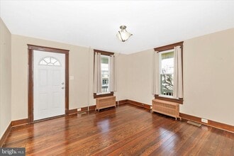 Building Photo - 6 N Farquhar St