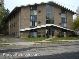Primary Photo - 303 Superior Ave