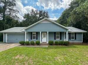 Building Photo - 572 Woodwind Dr