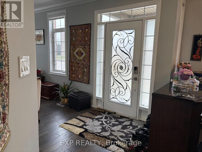 Building Photo - 3810 Thomas St