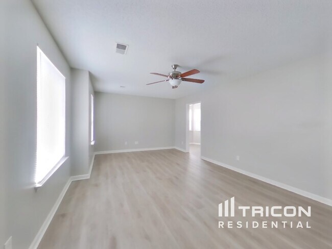 Building Photo - 212 Stockland Rd