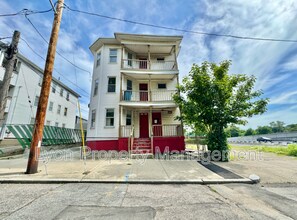 Building Photo - 204 Chapin Ave