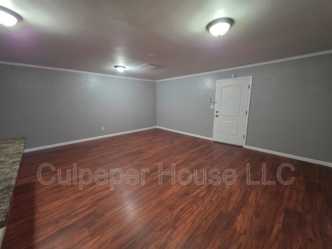 Foto del edificio - 2854 W Sylvania Ave