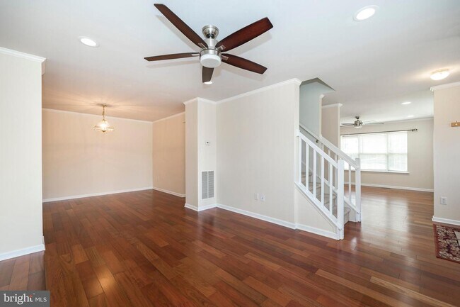Building Photo - 258 Flagstone Rd