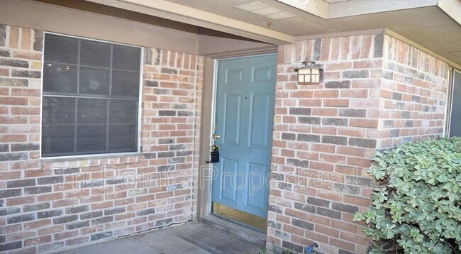 Building Photo - 7732 Sable Ln
