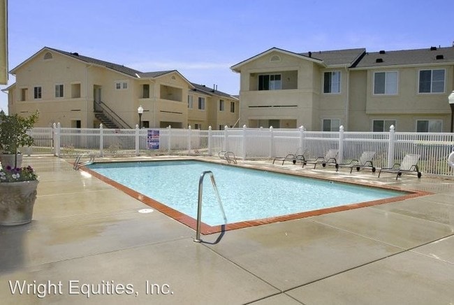 Building Photo - 5034 W Bullard Ave