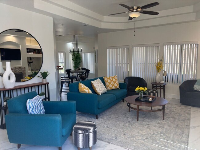 Building Photo - Furnished Scottsdale Condo w/2 car garage