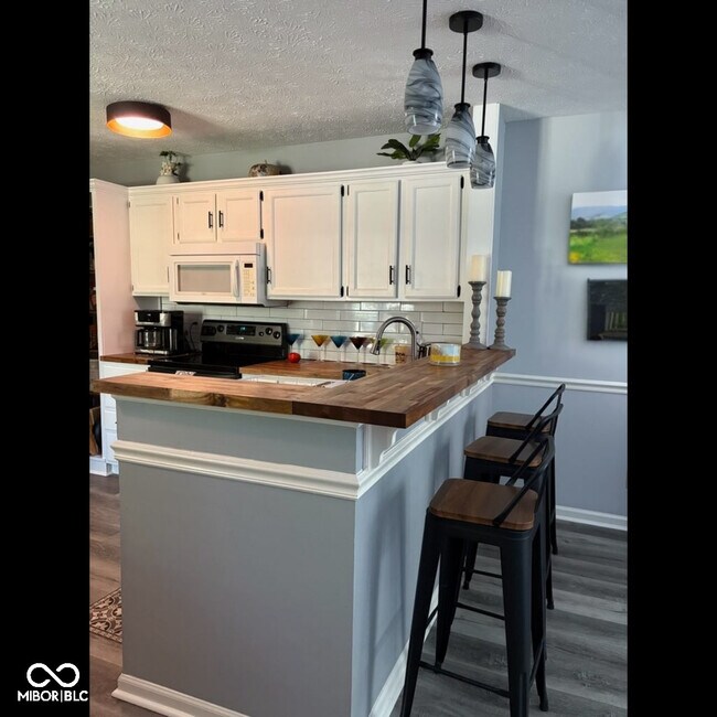 Foto del edificio - 7720 Harbor Dr