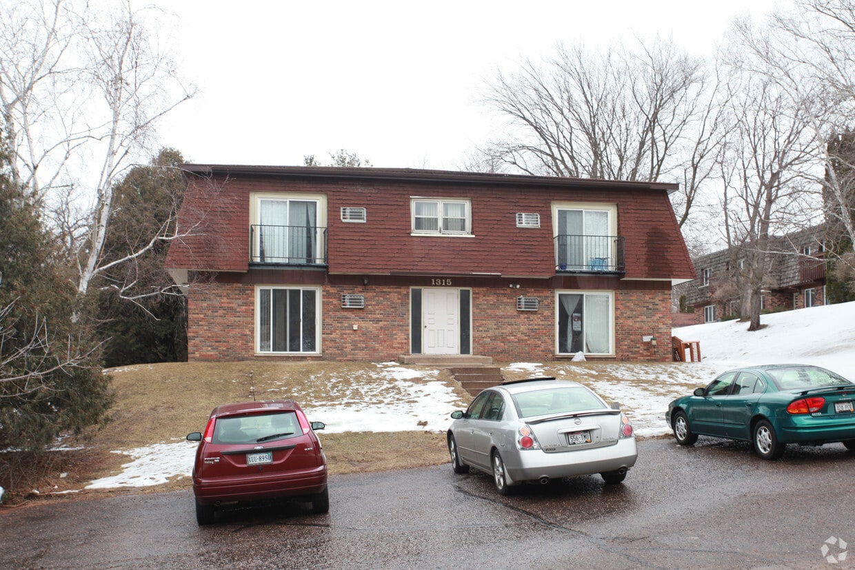 Building Photo - 1315 15th Ave E