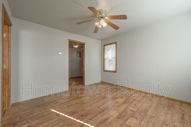 Building Photo - 1127 W Eufaula St