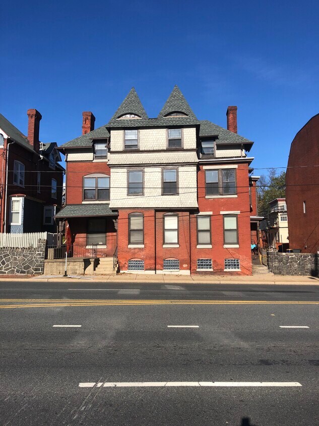1305 Pennsylvania Ave, Wilmington, DE 19806 Apartments in Wilmington
