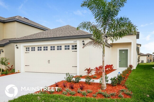 Foto del edificio - 6519 Baikal Pl