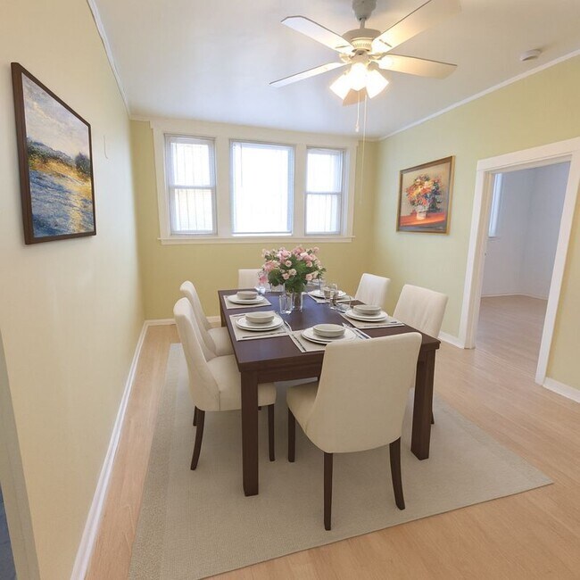 Foto del edificio - 3301 W Potomac Ave