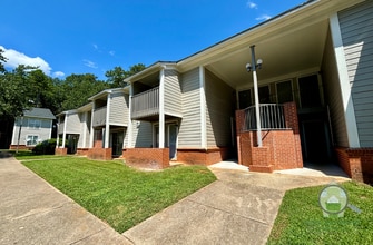 Building Photo - 500 Fairview St