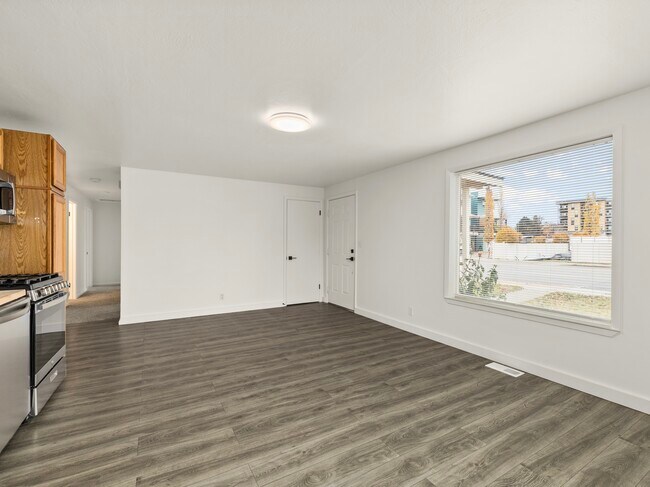 Foto del edificio - 4057 N Adams St