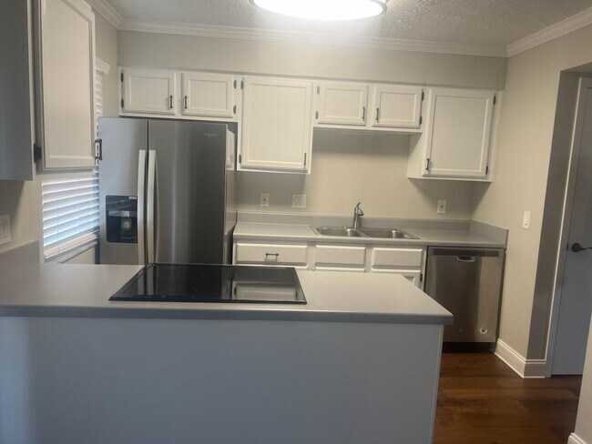Foto del edificio - 700 Alta View Ct