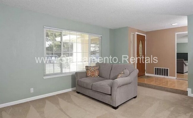 Building Photo - 3 br, 2 bath House - 855 Regatta Drive