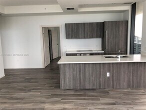 Building Photo - 801 S Miami Ave