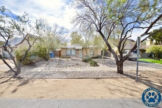 Building Photo - 317 E Catalina Dr