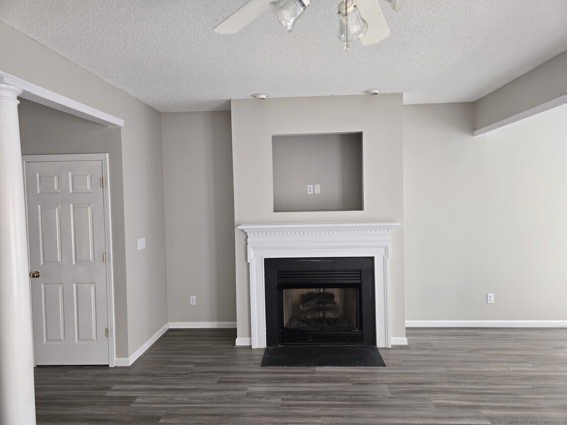 Building Photo - 108 Heritage Creek Way