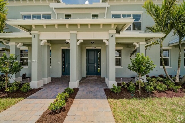 Building Photo - 1280 Eucalyptus Dr