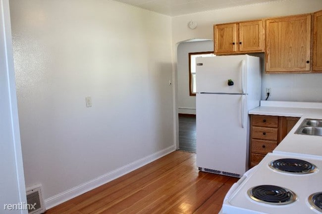 Building Photo - 1 br, 1 bath House - 3910 W 6th St