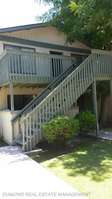 Primary Photo - 7600 N Laurelglen Blvd