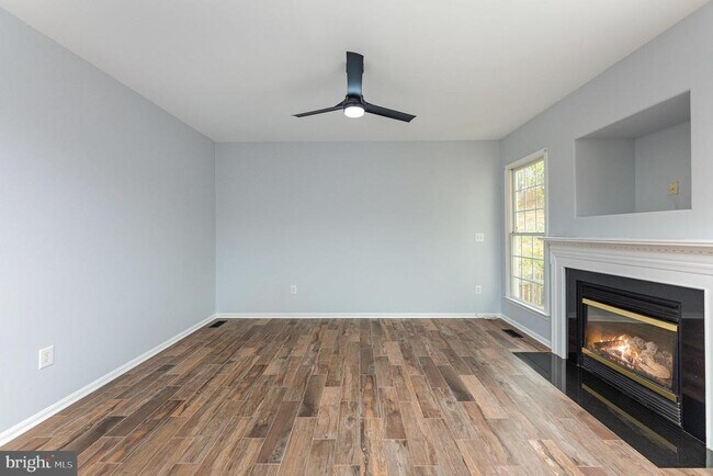 Foto del edificio - 11012 Copeland Ct