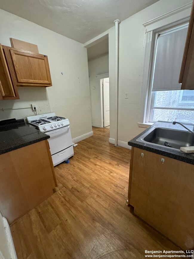 Building Photo - 4 Egremont Rd