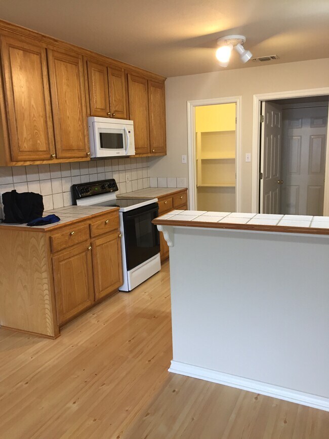 Foto del edificio - 307 Sunset Blvd