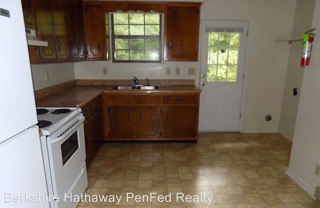 Foto del edificio - 360 Ryder Ave