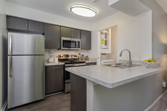 Building Photo - Fairlane Meadow Apartments and Townhomes